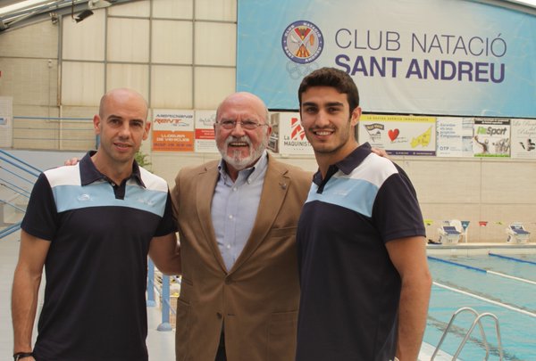 Erik Brugué junto al nuevo entrenador, Dani Ballart y el presidente de CNSA / N.T.