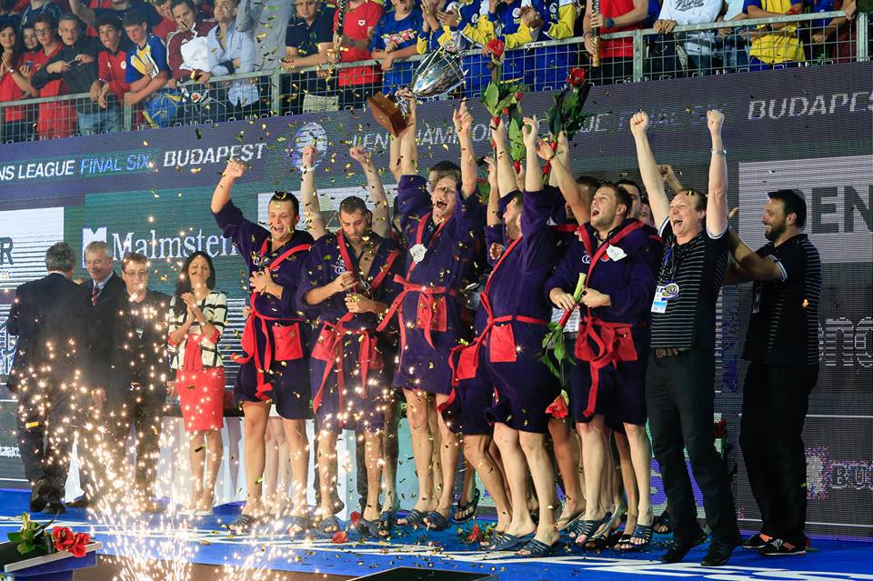 El Jug se proclamó campeón de Champions League a costa del Olympiacos / V.K.